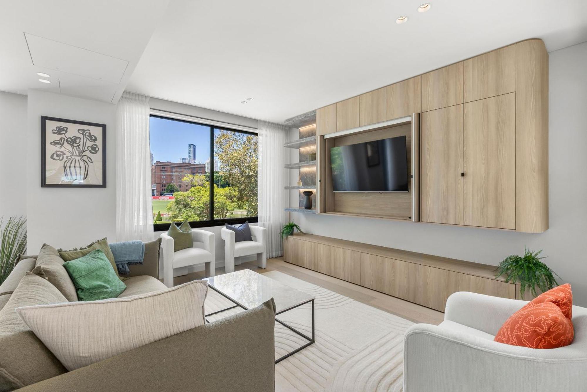 Perfect Vacation W Terrace & Private Garage Apartment *