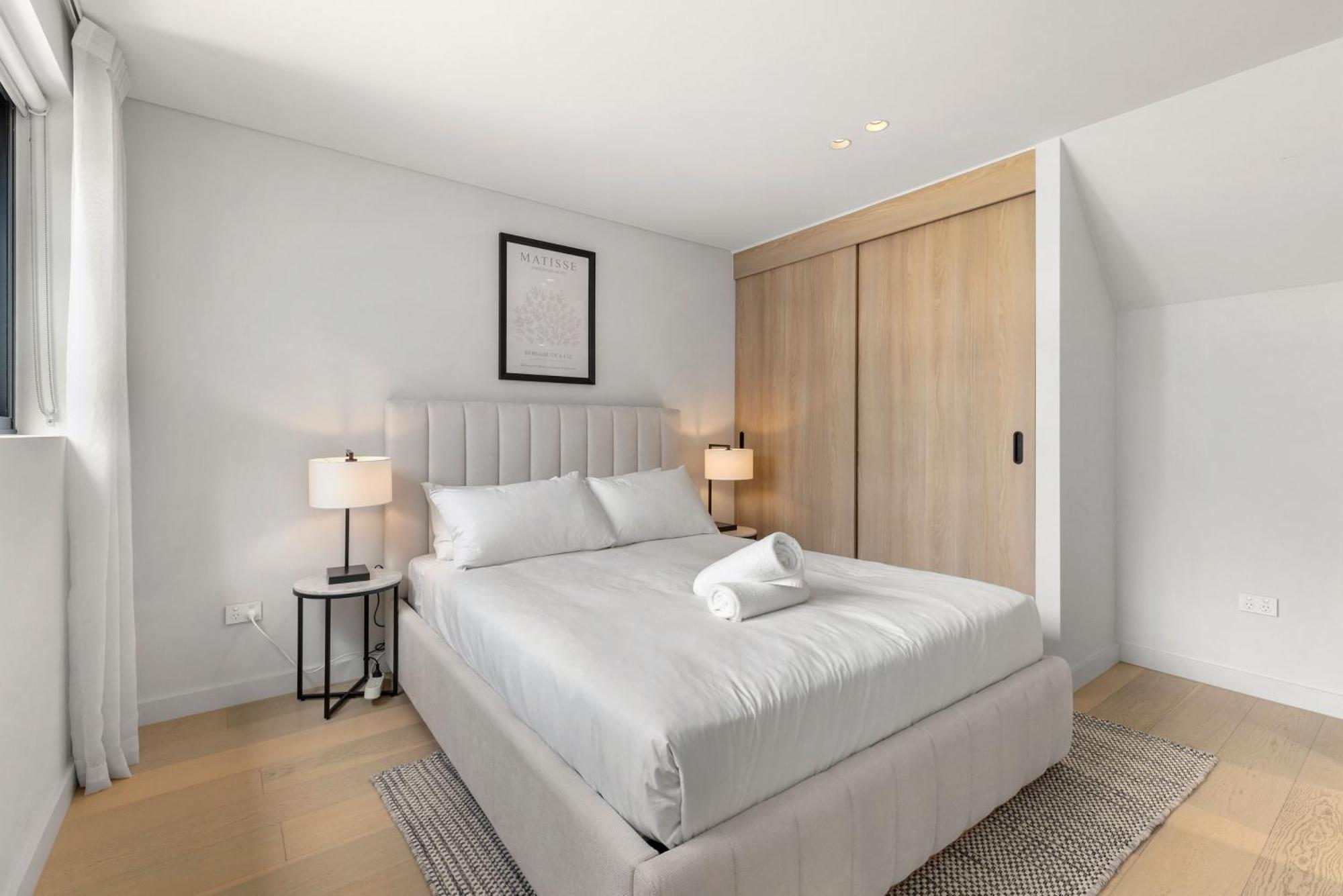 Apartment Perfect Vacation W Terrace & Private Garage Sydney