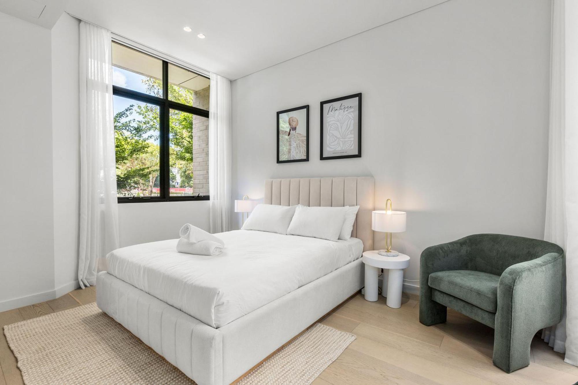 Apartment Perfect Vacation W Terrace & Private Garage Sydney