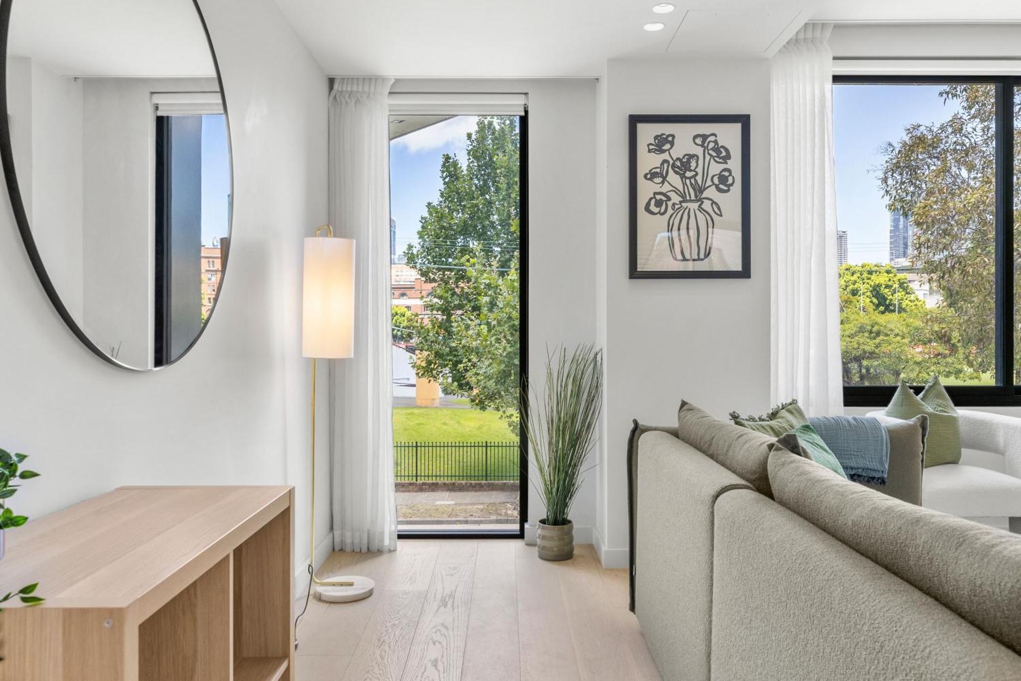 Perfect Vacation W Terrace & Private Garage Apartment Sydney