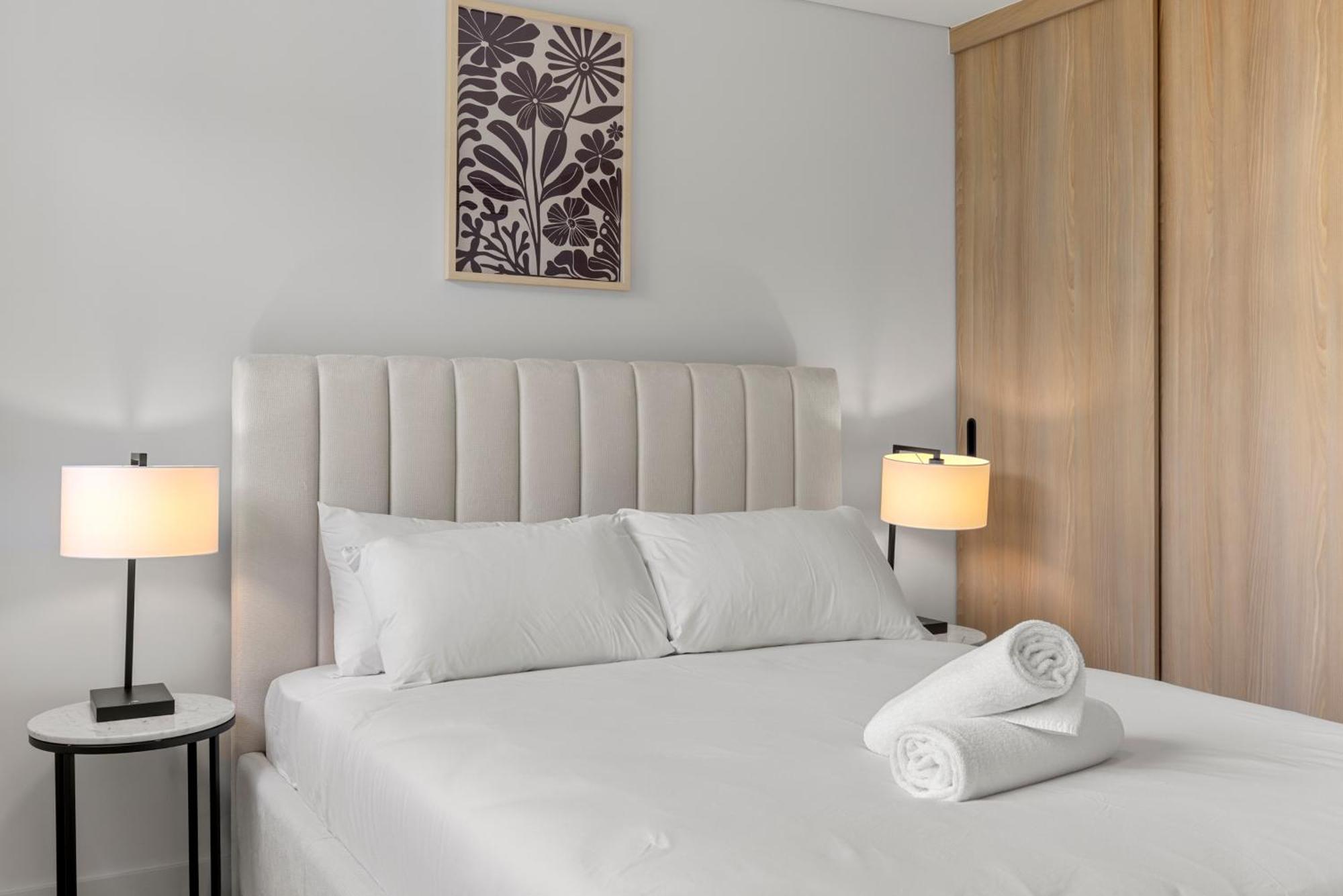 Apartment Perfect Vacation W Terrace & Private Garage Sydney