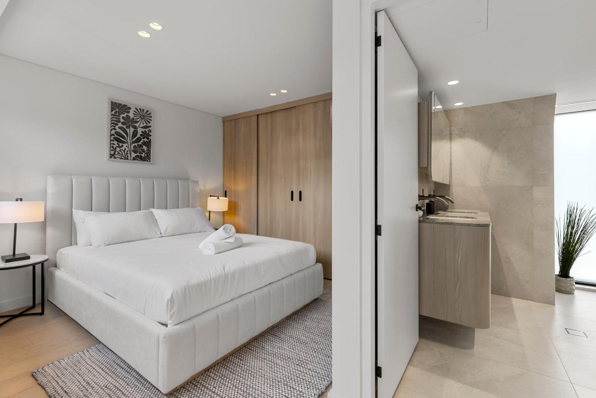 Perfect Vacation W Terrace & Private Garage Sydney