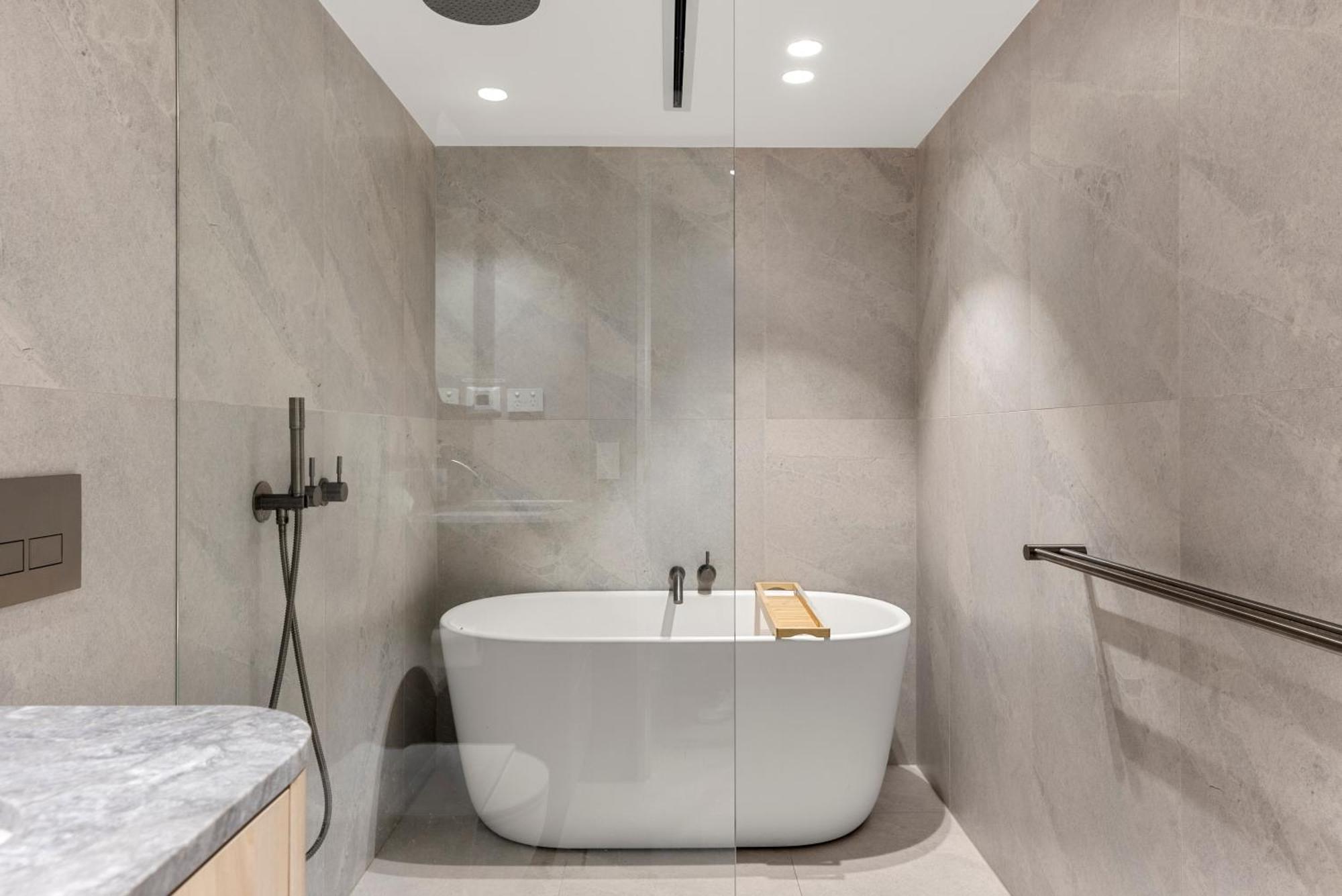 Perfect Vacation W Terrace & Private Garage Apartment Sydney